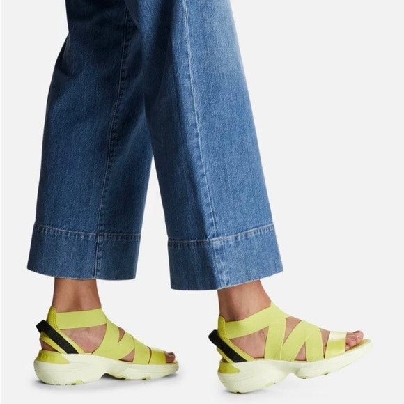 Sorel Explorer Blitz Wedge Sandal Women’s Size 9 Bolt Yellow/Green Leather New - Picture 12 of 13